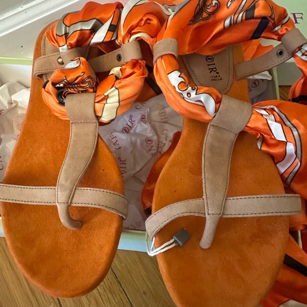 Orange Women's Satin Bow Flat Sandals, new in box , size 8.5 , euro 39 - Picture 2 of 6